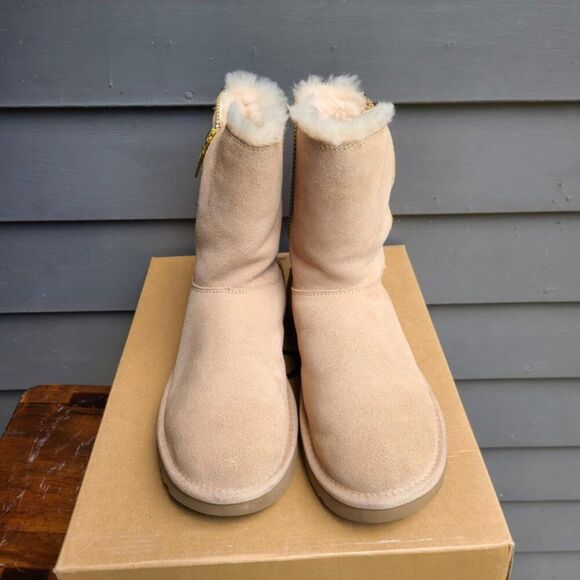 UGG Marice Tan Suede Gold Zip Up Shearling Boots size 6 NEW! NIB! NWT! - Picture 8 of 12